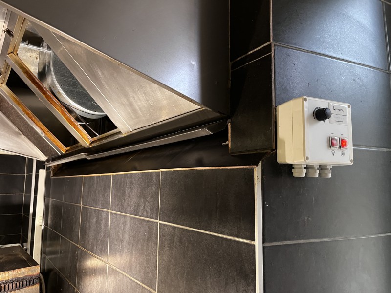 Depannage et remplacement d’un  moteur escargot ( moto-ventilateur) dans un restaurant à Mauvezin 32120 dans le Gers.