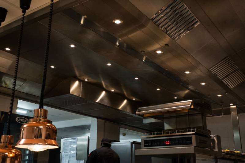 Opération printemps LP VENTIL - contrôle d’extraction et entretien de hotte pro à Toulouse “Créneaux limités pour anticiper la reprise.”