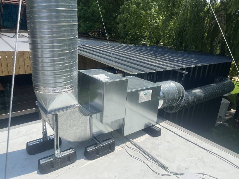 Lp ventil spécialisé dans l'installation de hottes professionnelles sur Toulouse